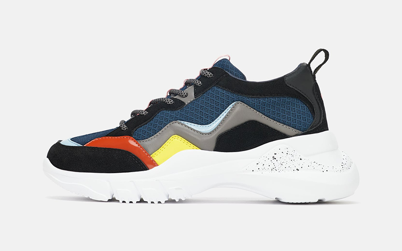 Bunte Sneakers Zara